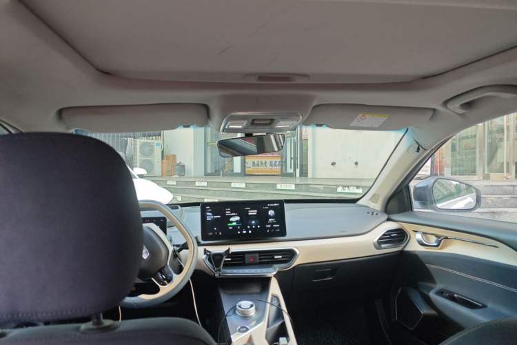 Used Geometry A 2021 Pro Enhanced High-Efficiency Range Version 600 km A600 Cubic Edition