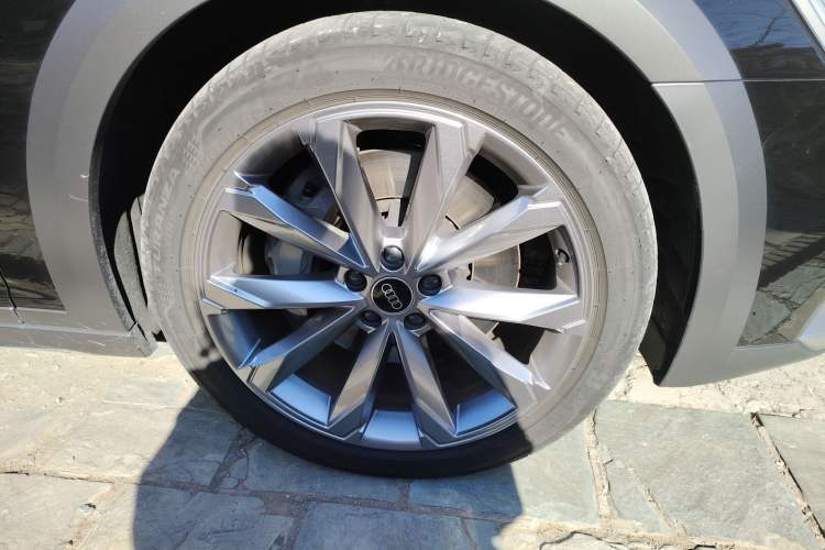 Used Audi A6 2024 allroad quattro 55 TFSI Prestige Off-Road Model
