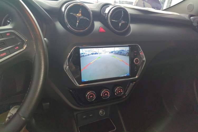 Used Soueast DX3 2018 1.5T CVT Luxury Model Audio And AC Panel