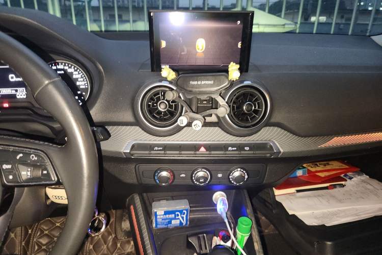 Used Audi Q2L 2018 35 TFSI Launch Exclusive Edition China VI Audio And AC Panel