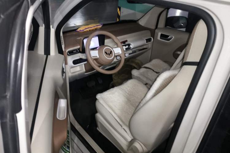 Used Wuling Hongguang MINIEV 2024 3rd Generation 215km Youth Edition