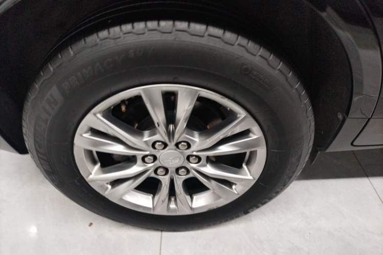 Used Cadillac XT5 2021 28T Luxury Model