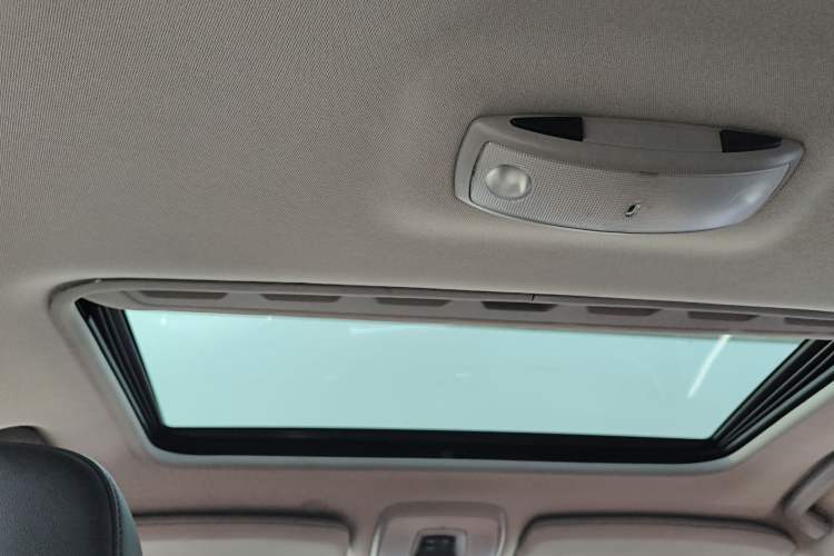 Used Volvo S60 2015 S60L 2.0T Zhiyuan Edition