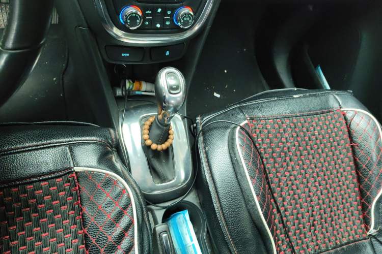 Used Buick Encore 2015 1.4T Automatic Two-Wheel Drive Urban Leading Model Gear Lever