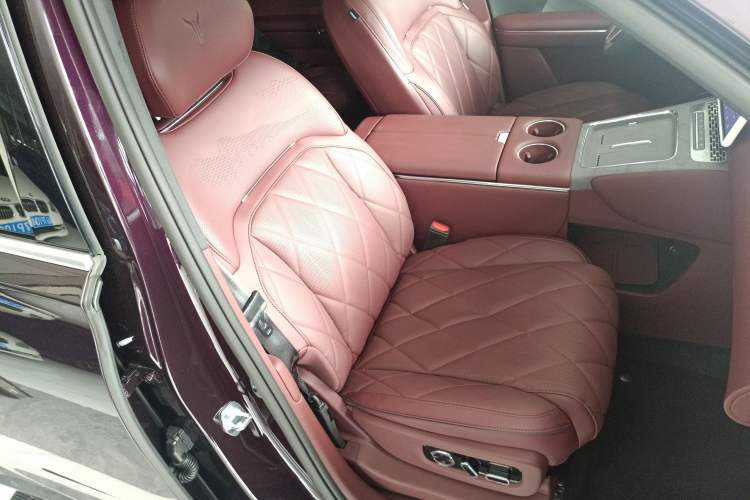 Used VOYAH Titan 2026 Model Max+ Right Front Seat