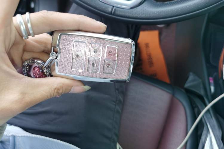 Used Land Rover Range Evoque 2021 Range Rover Velar L 249PS R-Dynamic First Edition
