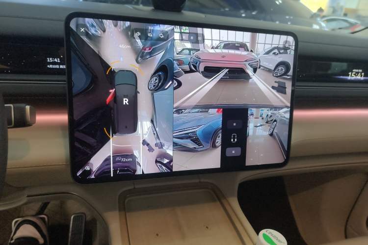 Used Nio ES8 2026 Model 6-seat Executive Signature Edition Audio And AC Panel