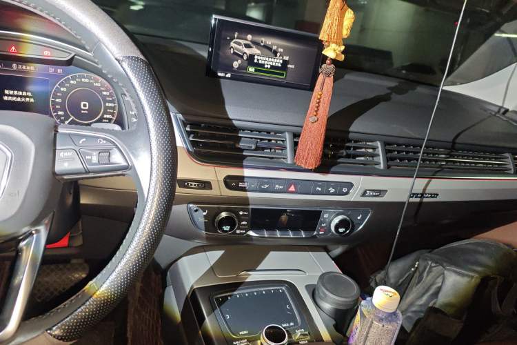 Used Audi Q7 New Energy 2019 55 e-tron
