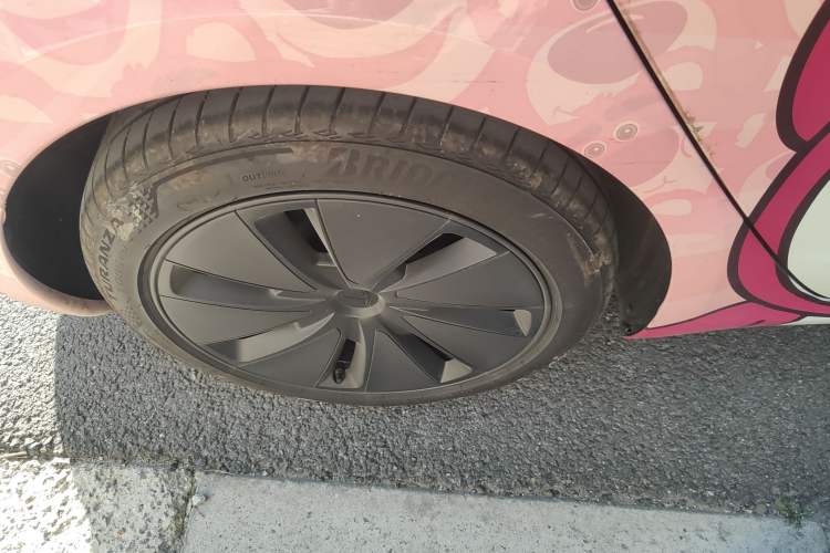 Used Tesla Model 3 2025 Rear-Wheel-Drive Version
