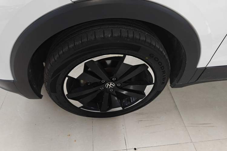 Used Volkswagen Tacqua 2021 200TSI DSG JoyConnect Edition