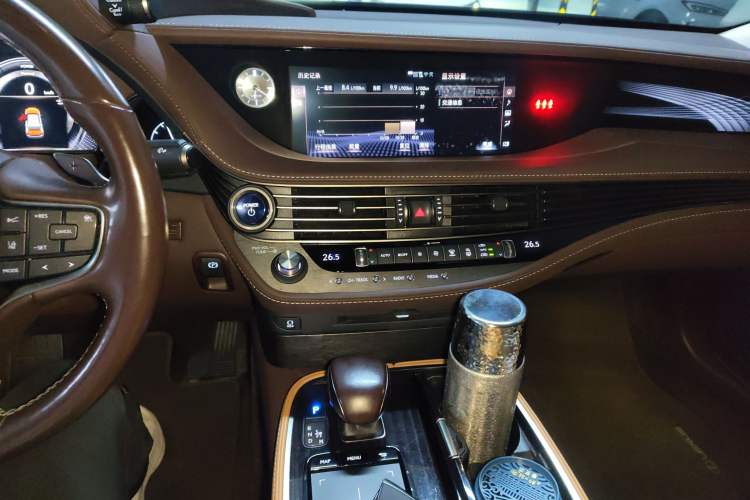 Used Lexus LS 2020 500h Excellence Edition China VI standard Audio And AC Panel