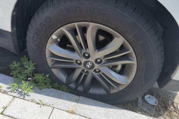 Used Hyundai ix35 2015 2.0L Automatic 2WD Smart Version China V Standard