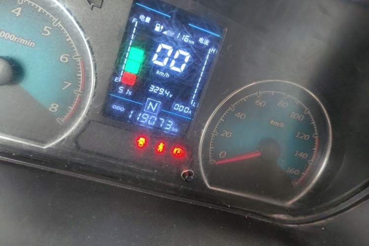 Used Wuling EV50 2020 Pure Electric Van Logistics Vehicle – Penghui Non-Heated Battery
