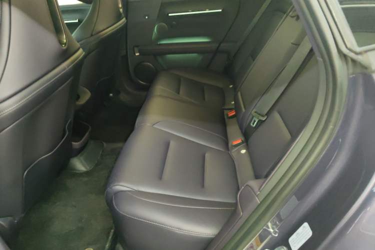 Used Avatr 06 2025 Pro Range-Extended Edition Left Rear Seat