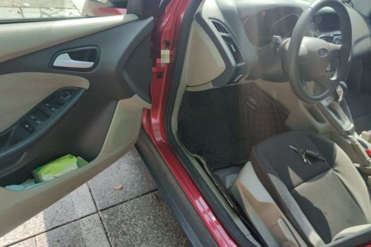 Used Ford Focus 2012 Sedan 1.6L Automatic Comfort Model