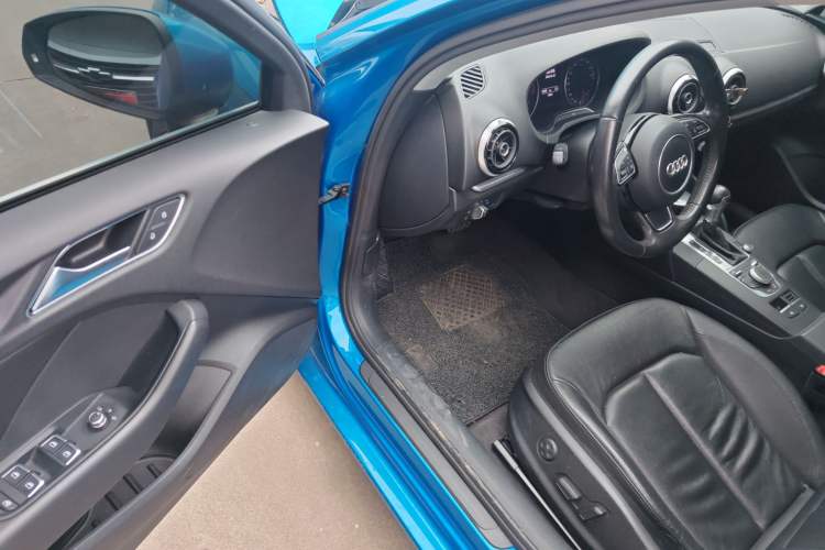 Used Audi A3 2015 Limousine 35 TFSI Millionth Anniversary Comfort Model