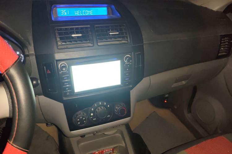 Used BAIC Weiwang M20 2015 1.2L economy version A122