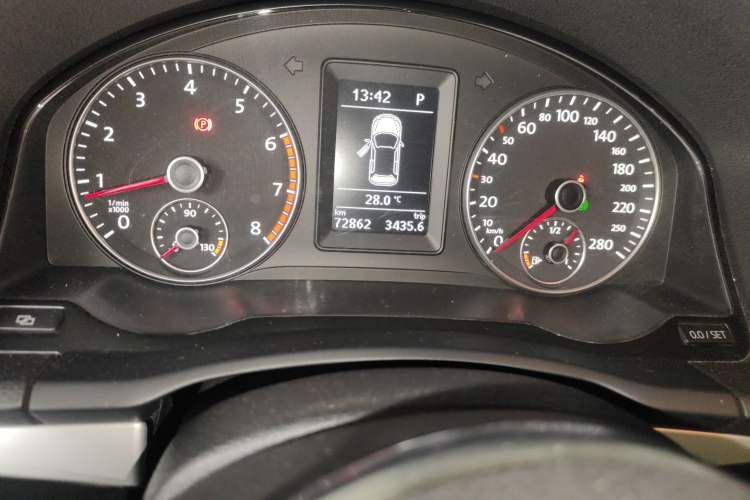 Used Volkswagen Scirocco 2011 1.4 TSI Single-Turbo Fashion Edition Odometer Close Up