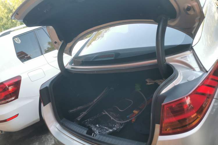 Used Kia K5 2015 2.0L Automatic LUX