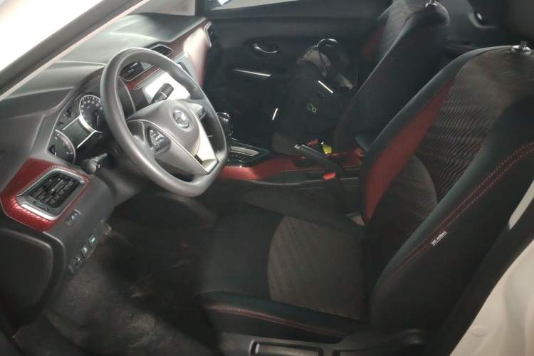 Used Nissan Lannia 2019 1.6L CVT Smart Connect Smart Cool Version China VI Standard Left Front Seat