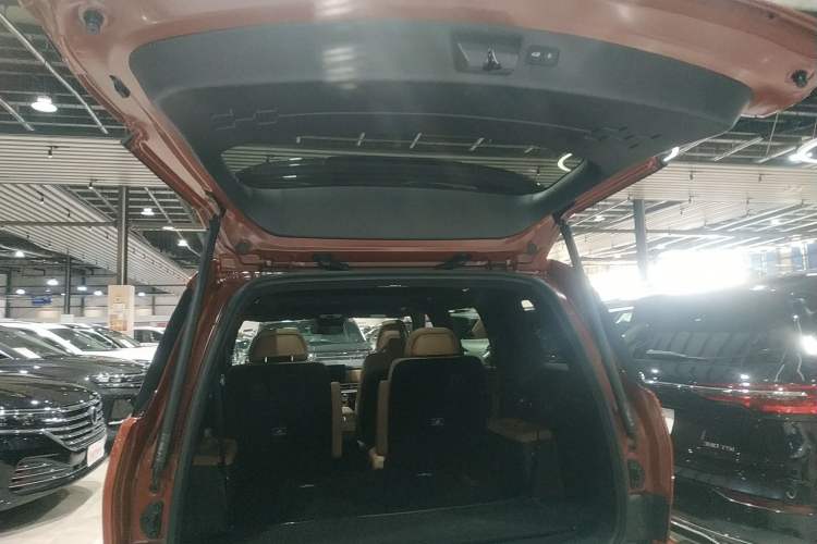 Used Hyundai Santa Fe 2024 2.0T Connoisseur Ultra Trunk