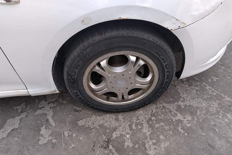 Used Baojun 630 2011 1.5L manual standard version