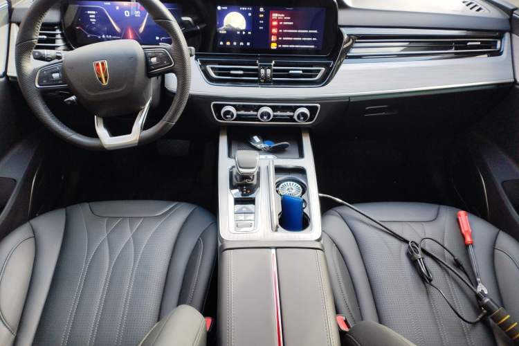 Used Hongqi HS5 2025 2.0T Two-Wheel Drive Flagship Pro Edition
