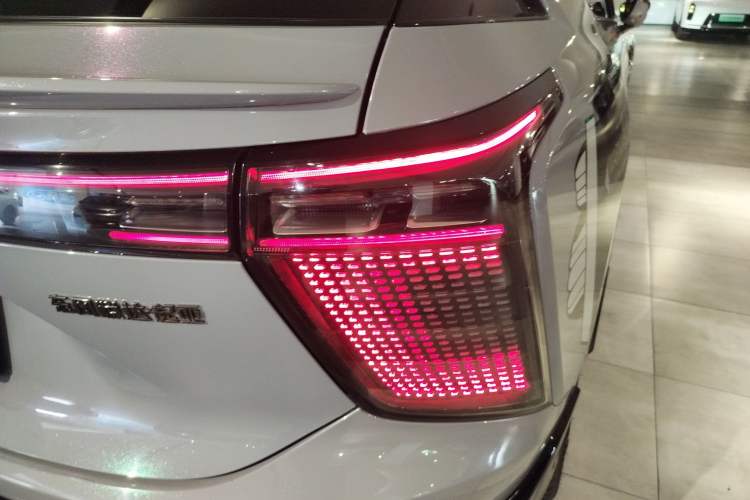 Used HiPhi X 2021 Flagship Edition 6-Seater Right Rear Taillight