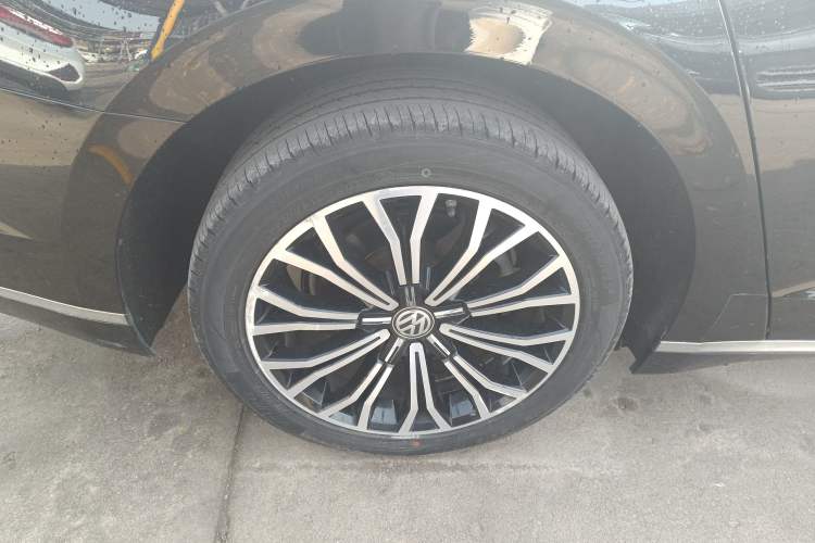 Used Volkswagen Phideon 2018 Revised Version 380TSI Two-Wheel Drive Business Edition