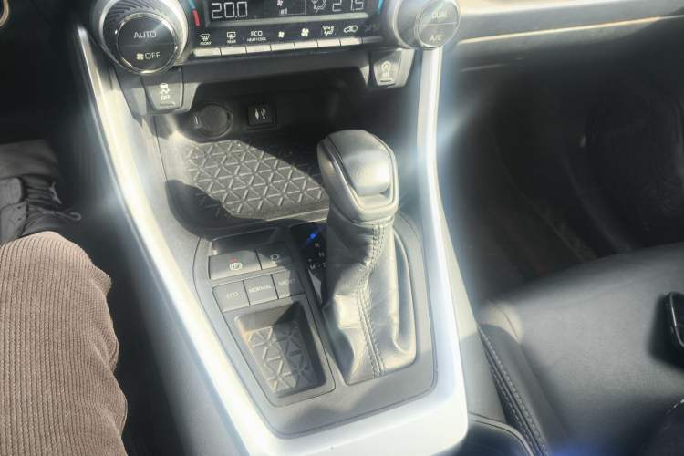 Used Toyota Wildlander 2020 2.0L CVT Two-Wheel Drive Luxury Edition