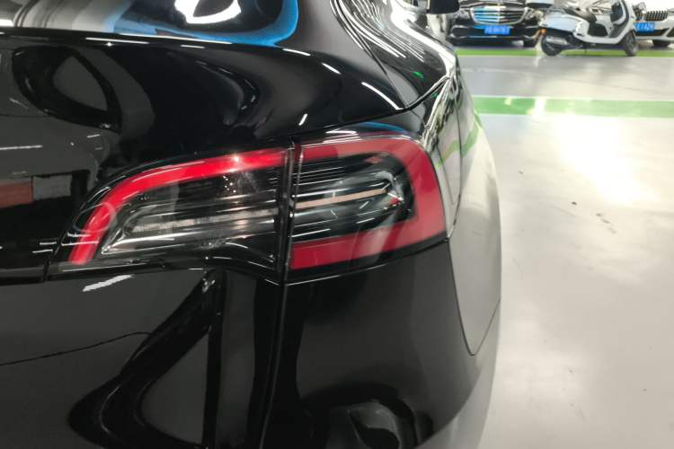 Used Tesla Model Y 2023 Rear-Wheel-Drive Version