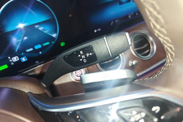 Used Mercedes-Benz E-Class 2021 E 260 L Gear Lever