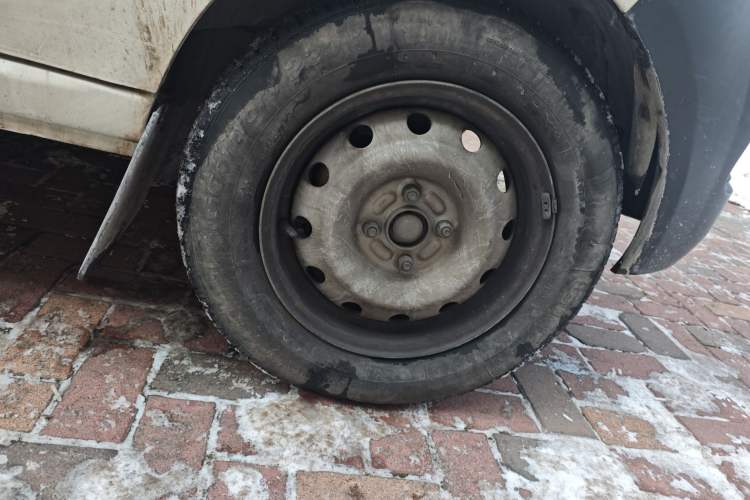 Used Jinbei Hiace X30 2020 1.5L Super-Comfortable Version China VI Standard SWC15M Right Front Wheel Hub