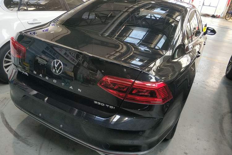 Used Volkswagen Magotan 2020 330TSI DSG Leading Model
