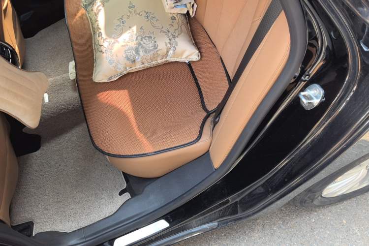 Used Buick LaCrosse 2016 20T Luxury Model Left Rear Seat