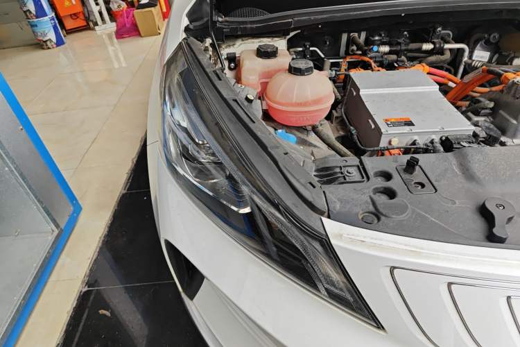 Used Geely Auto Emgrand GSe 2018 Zunshang Model
