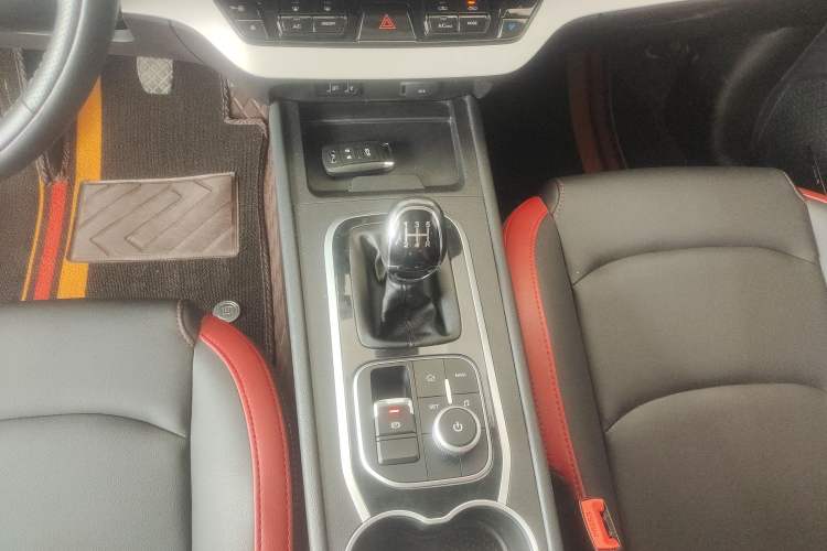 Used Cowin Xuanjie 2020 1.5L Manual Trendy Gear Lever