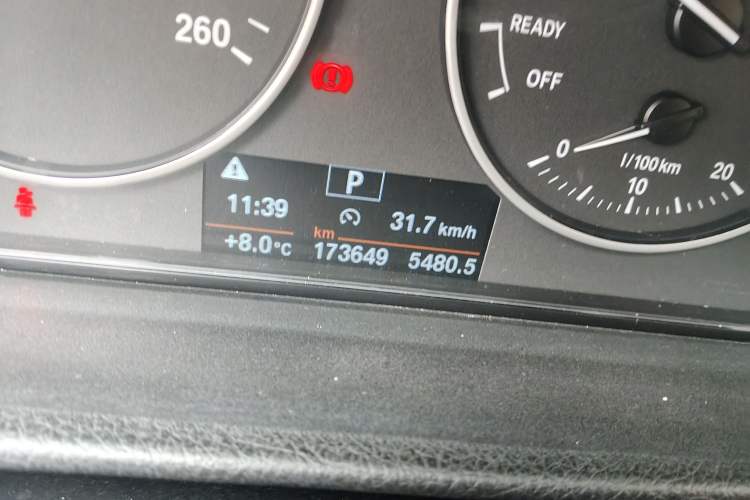 Used BMW 3 Series 2015 316Li Fashion Model
