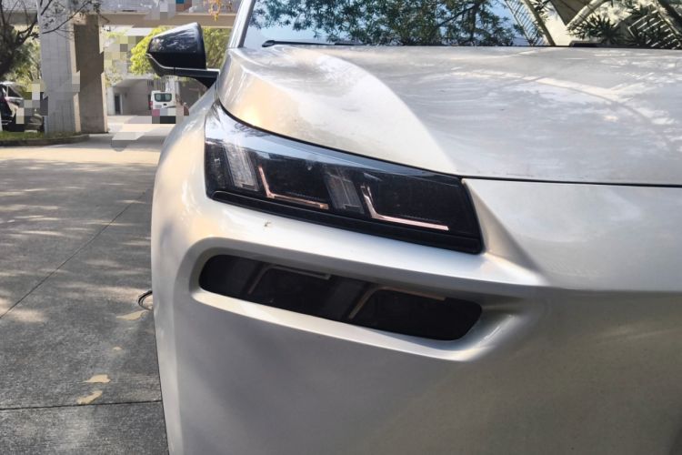 Used AION V 2021 Plus 70 Smart Edition Lithium Iron Phosphate Right Front Headlight