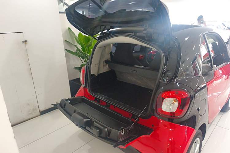 Used smart fortwo 2018 1.0L 52kW Hardtop Dynamic Version China V
