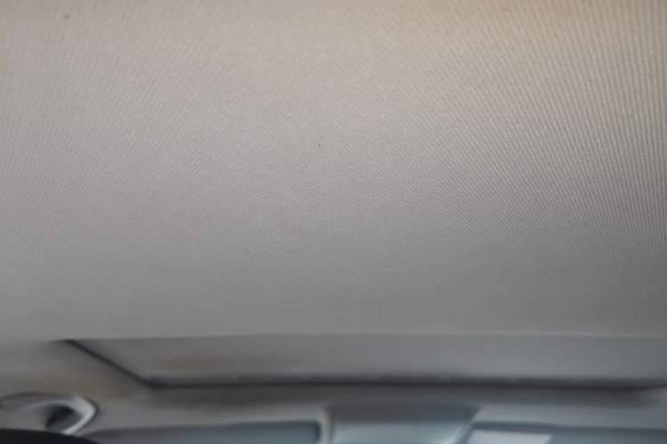 Used Volkswagen Lavida 2015 1.6L Automatic Comfort Edition
