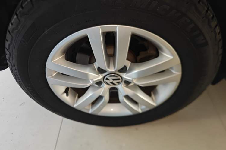 Used Volkswagen Tiguan 2015 1.8TSI Automatic Two-Wheel Drive Trend Edition
