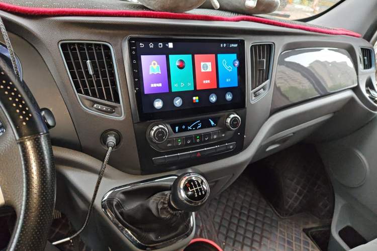 Used Foton Toano 2024 Tuyano Pro Van 2.0T Manual Rear-Wheel Drive Extended Wheelbase Mid-Roof Configuration Single Rear Tire 3-Seater
