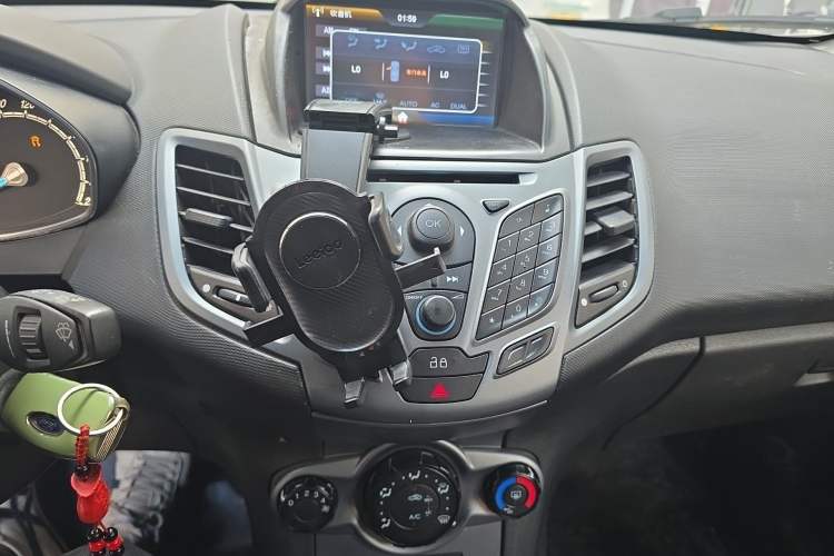 Used Ford Fiesta 2013 Hatchback 1.5L Automatic Fashion Edition
