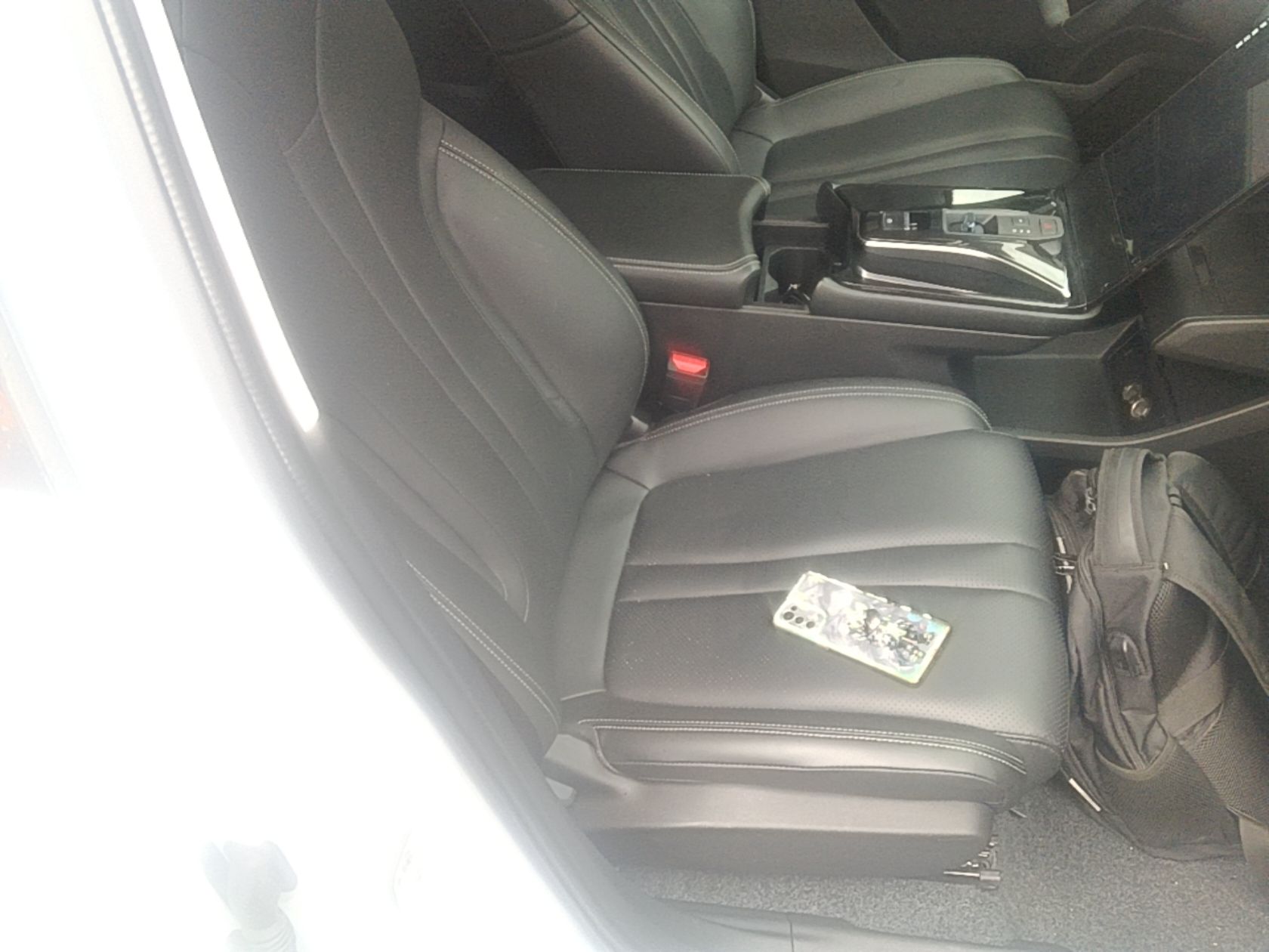 Dongfeng Aeolus Mage 2023 1.5T Luxury Edition — снимка 19