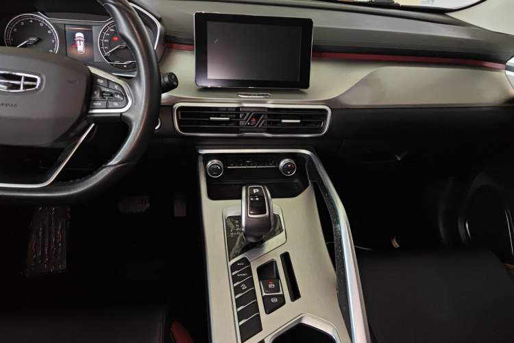 Used Geely Auto Coolray 2020 Facelift 240T DCT Hunter