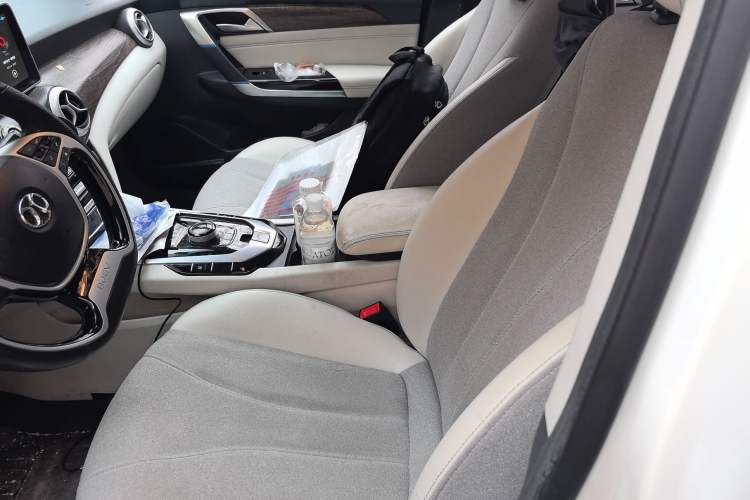 Used BAIC Beijing EU5 2018 R500 Smart Edition