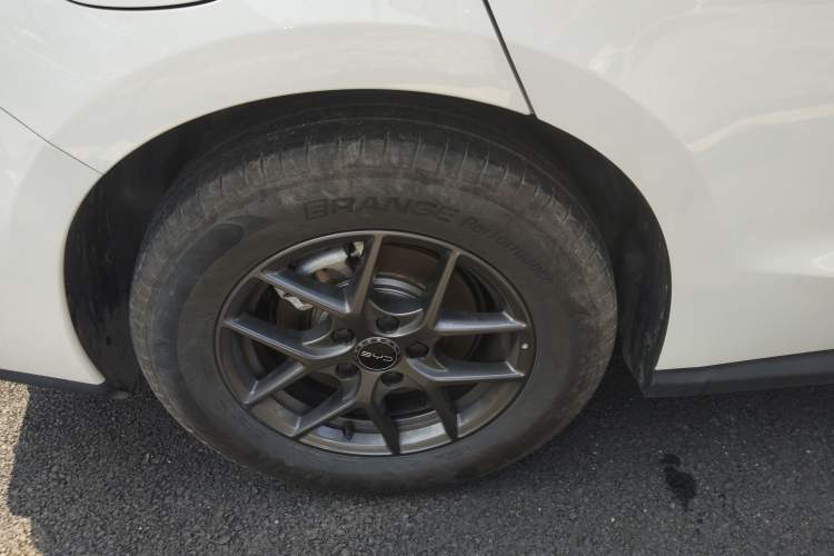 Used BYD Seal 06 New Energy 2025 DM-i Smart Drive 80KM Luxury Model
