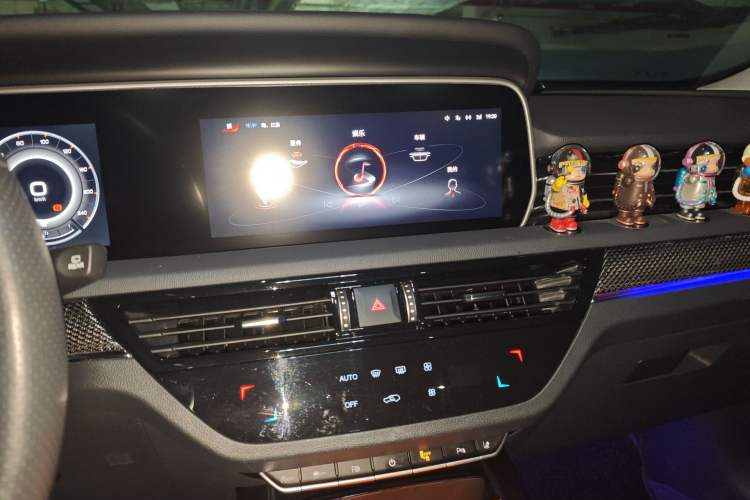 Used Hongqi HS5 2022 2.0T Smart Connect Flagship All-Wheel-Drive Version
