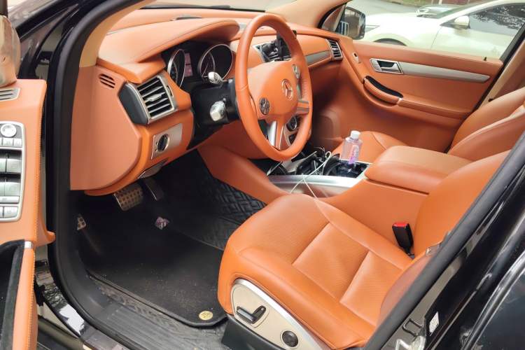 Used Mercedes-Benz R-Class 2014 R 320 4MATIC Business Model